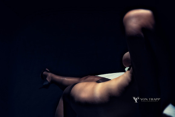 Art nude figure study of a woman.