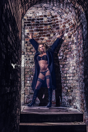 Lingerie glamour photo shoot in Budapest by San Antonio-Austin Glamour Boudoir Photographer.