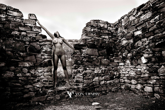 Photo of a nude woman in the west Texas desert at Big Bend.