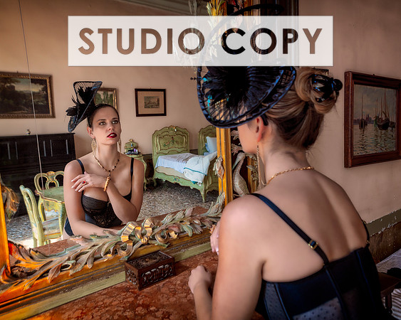 Lovely glamour boudoir photograph taken in Venice, Italy.