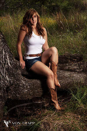 Elegant glamour couture beautiful evocative sexy photography in Texas.