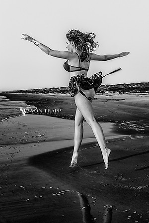 Beach glamour photo oh a hot woman.